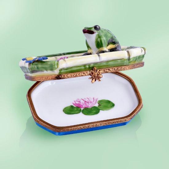 The Cottage Shop Limoges Frog On Bamboo With Dragonfly Box