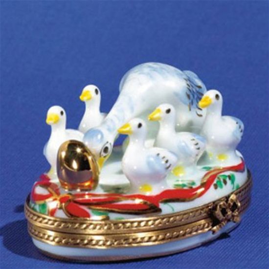 Picture of Limoges 6 Geese a Laying Box