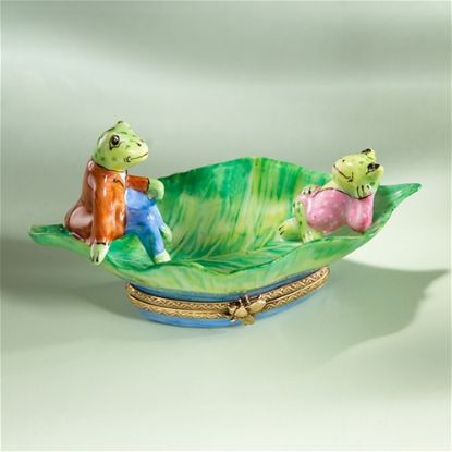 Picture of Limoges Frogs On Leaf Box