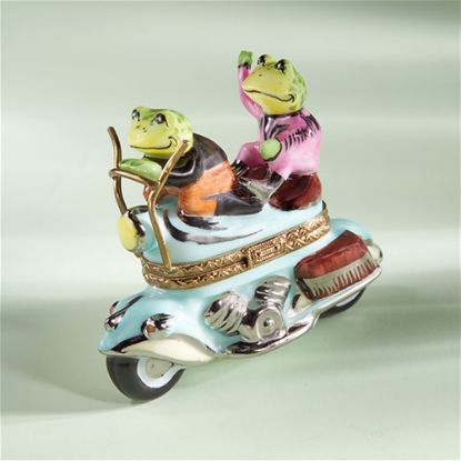 Picture of Limoges Frogs on Motorcycle Box