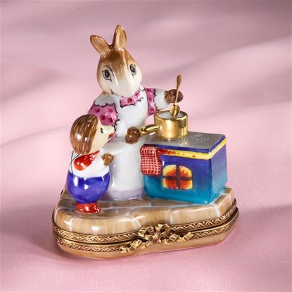 Picture of Limoges Mother Rabbit Cooking with Baby Box