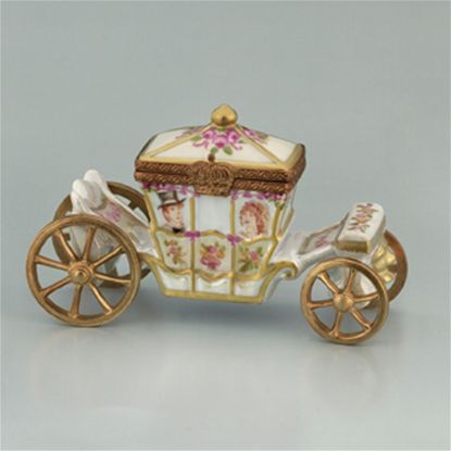 Picture of Limoges Wedding Carriage with Roses Box