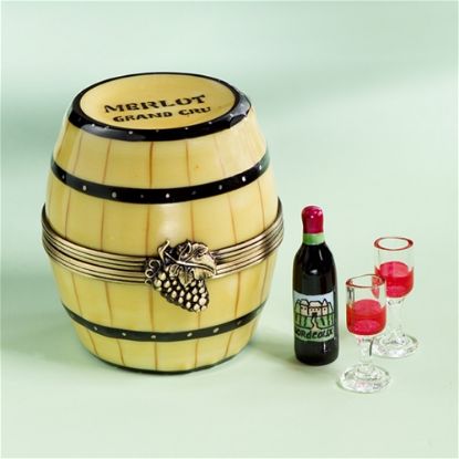 Picture of Limoges Merlot  Gran Cru Wine Barrel with Bottle and Glasses Box