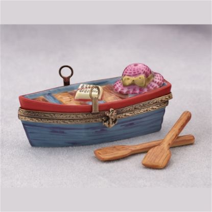 Picture of Limoges Summer Boat Box with Gloves and Hat box