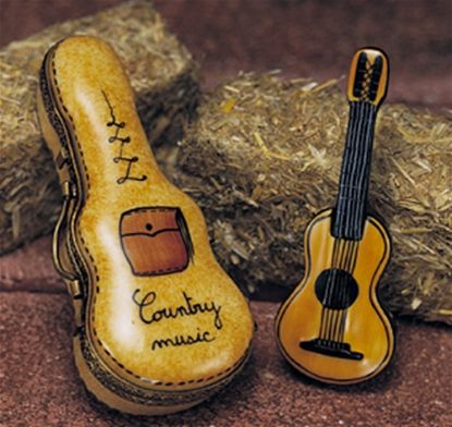 Picture of Limoges Country Guitar in Case Box