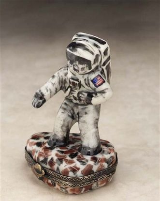 Picture of Limoges Astronaut Box