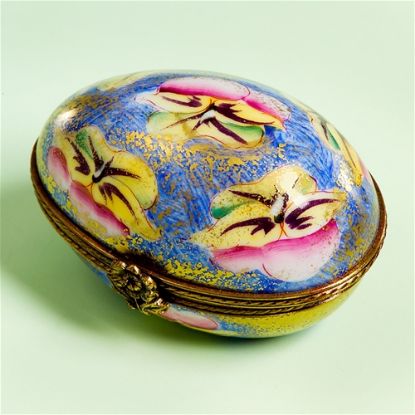 Picture of Limoges Chamart Egg with Pansies Box