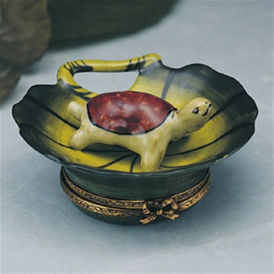 Picture of Limoges Turtle on Lilypad Box