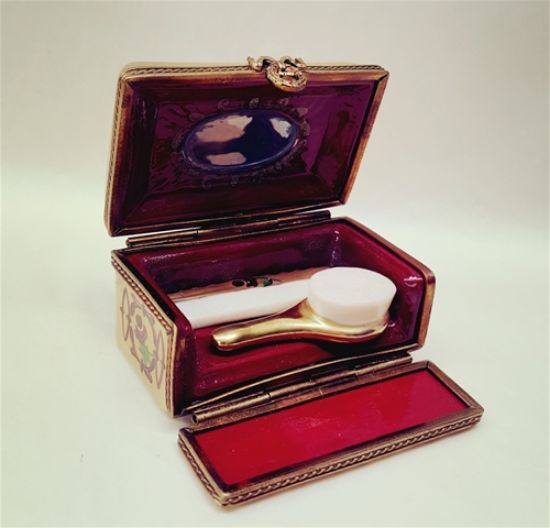 Picture of Limoges Chamart Brush and Comb Set Box