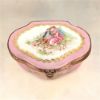 Picture of Limoges Pink and Gold Romantic Couple Box