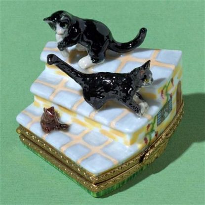 Picture of Limoges Cats on Stairs with Mouse Box