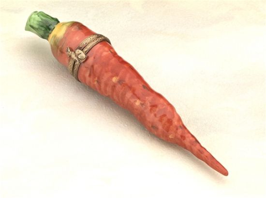 Picture of Limoges Fresh Garden Carrot Box with Rabbit Clasp  