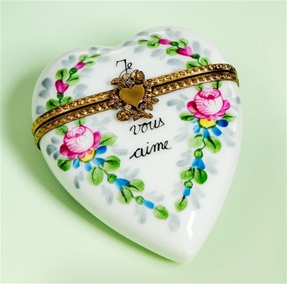 Picture of Limoges Je Vous Aime Heart Box