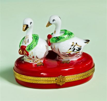 Picture of Limoges Christmas Geese with Wreath  Box 