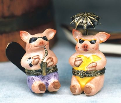 Picture of Limoges Two Pigs at the Beach Box 