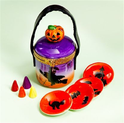 Picture of Limoges Halloween Pail with Plates and Cones box