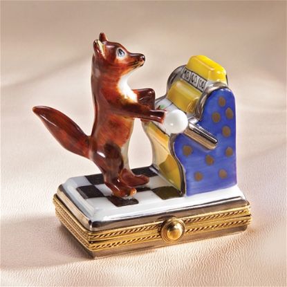 Picture of Limoges Fox Playing at Slot Machine Box