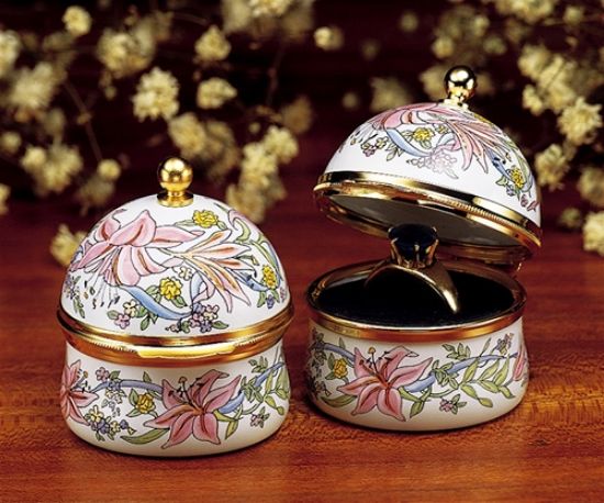 Picture of Crummles Floral Ring Box English Enamel, EachRing 