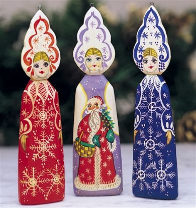 Picture of Russian Wooden Hand Painted Ornaments. Set of 3.