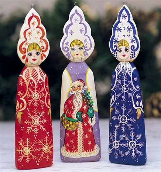 Picture of Russian Wooden Hand Painted Ornaments. Set of 3.