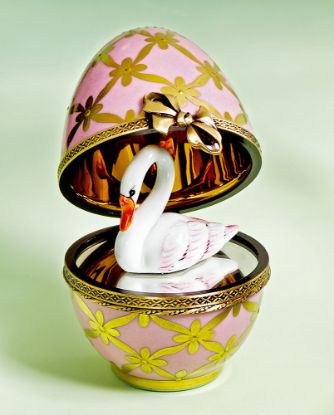 Picture of Limoges Faberge Style Pink Gold Egg with Swan Box