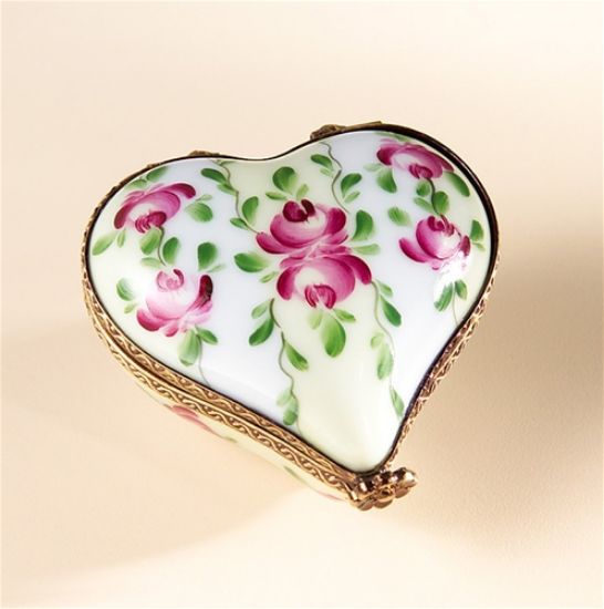 Picture of Limoges Roses and Leaves Heart Box
