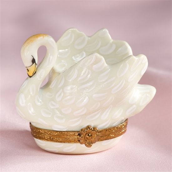 Picture of Limoges White Swan Resting Box