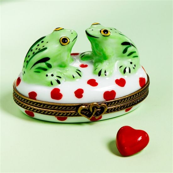 Picture of Limoges Valentine Frogs Box with Heart 