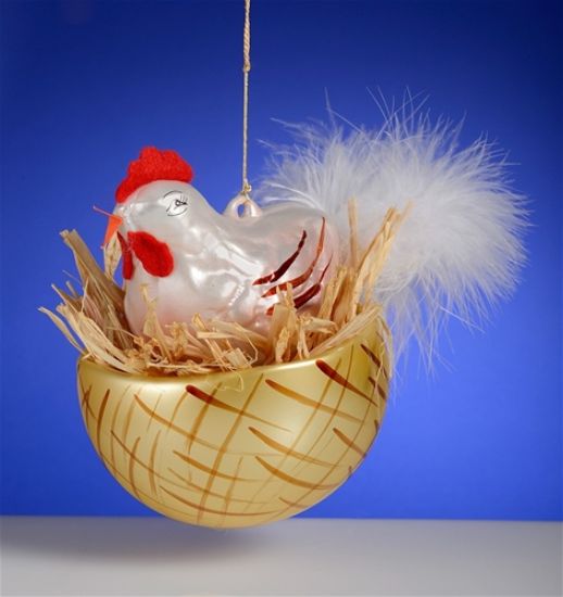 Picture of De Carlini Hen in Basket Ornament