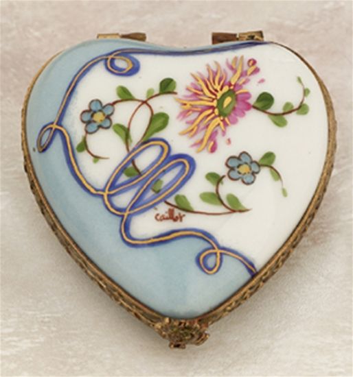 Picture of Limoges Blue Heart with Mum and Ribbon Box