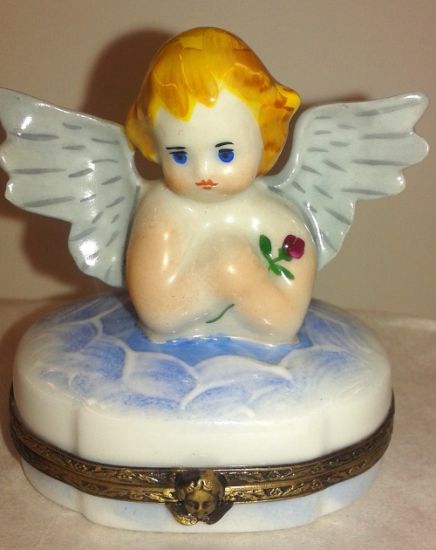 Picture of Limoges Cherub in the Clouds with a Rose Box