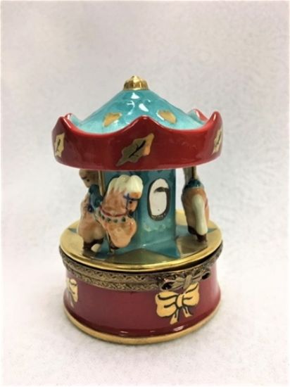 Picture of Limoges Horse Red Carousel with Gold Hearts Box