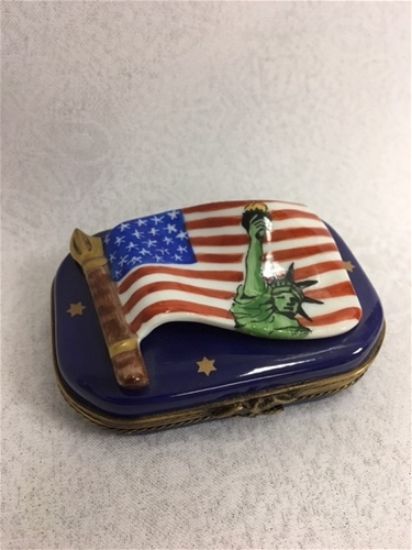 Picture of Limoges USA Flag with Statue of Liberty on Blue Box