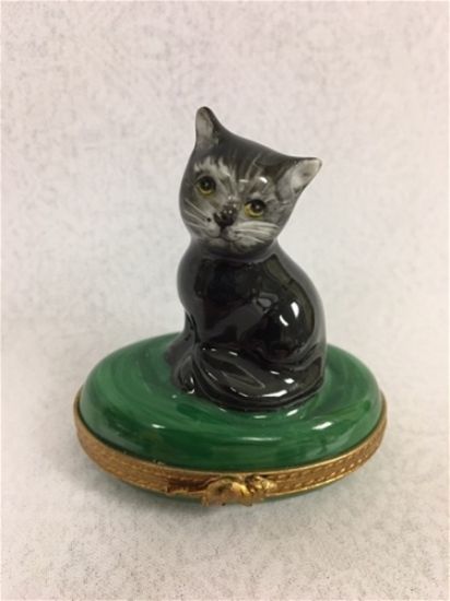 Picture of Limoges Black Cat on Green Base Box