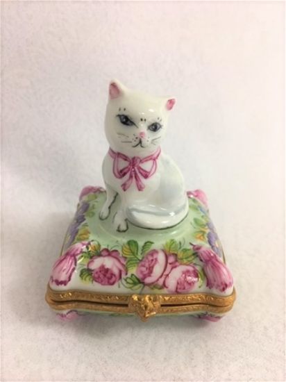 Picture of Limoges White Cat on Floral Pillow Box