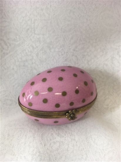 Picture of Limoges Pink Egg with Gold Dots Box
