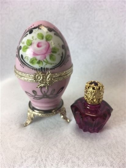 Picture of Limoges Rose Egg on Pedestal Box with Perfume Box