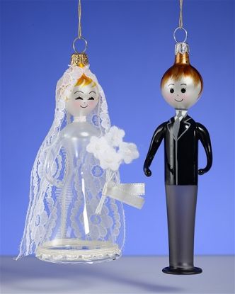 Picture of De Carlini Bride with Bouquet and Groom Set of 2 Ornaments