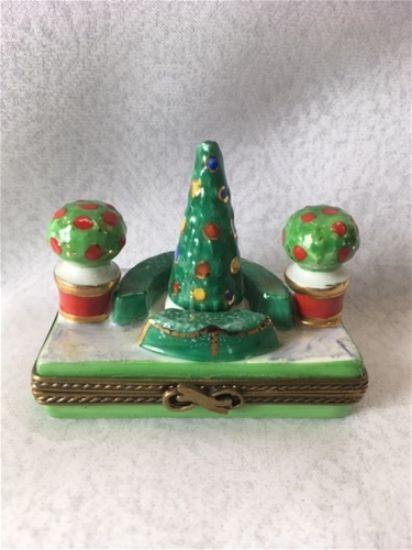 Picture of Limoges Christmas Tree and Topiary Trees  Box