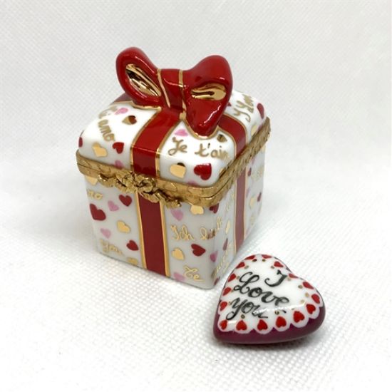 Picture of Limoges Hearts Gift Box with I Love You Heart