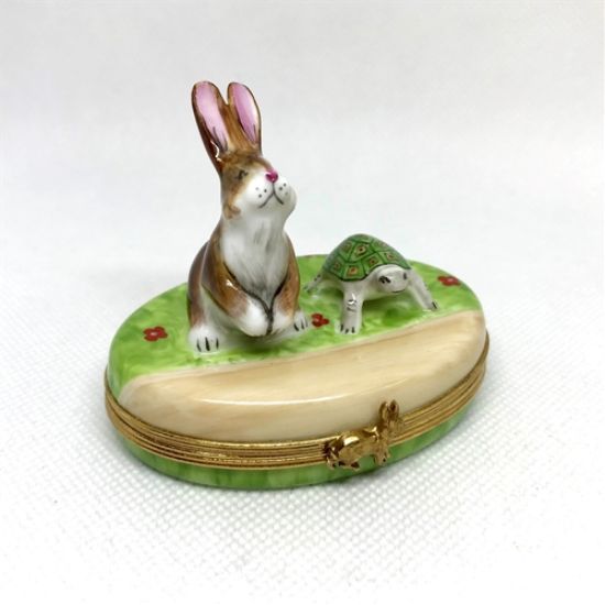 Picture of Limoges Tortoise and Hare Box  on Grass