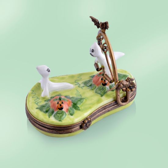Picture of Limoges Baby Ghosts Swinging Box 