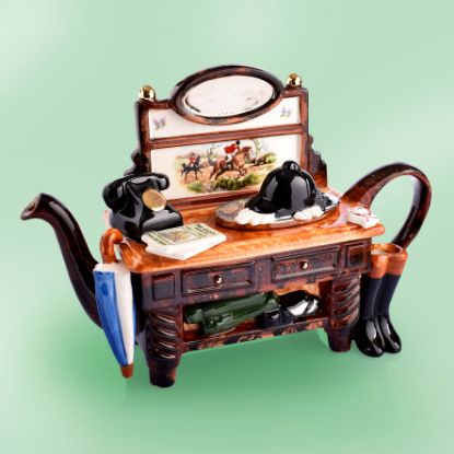 Picture of Riding Table British Teapot