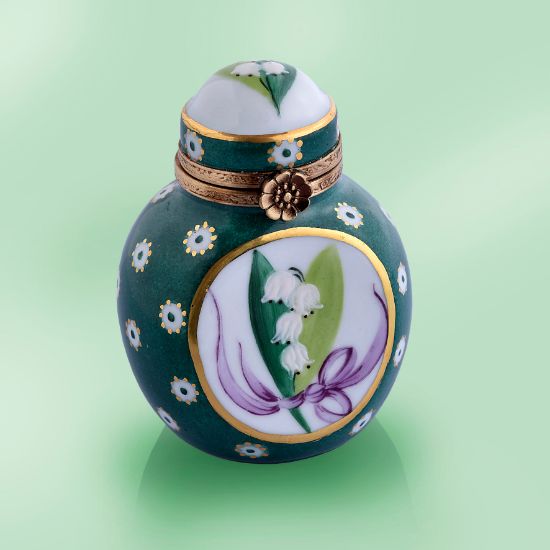 Picture of Lily of the Valley Medallion  on Green Bottle Box