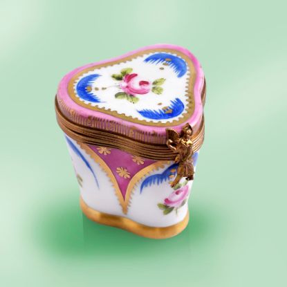 Picture of Limoges 18th C Ring Box with Cherub Clasp 