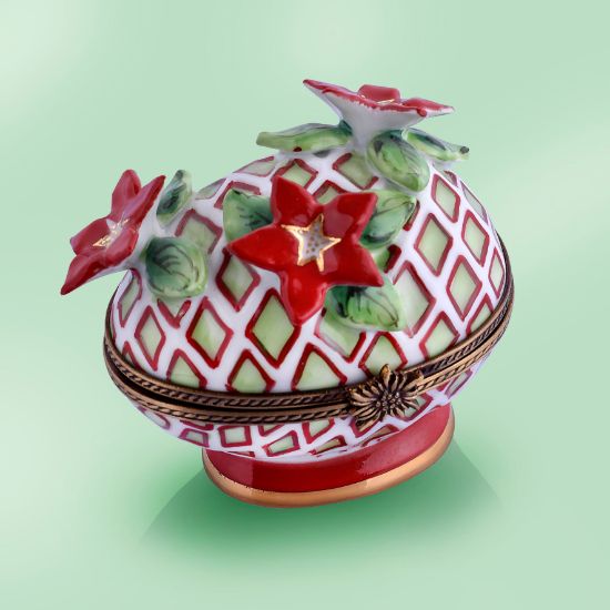 Picture of Limoges Egg with 3D Poinsettias Box