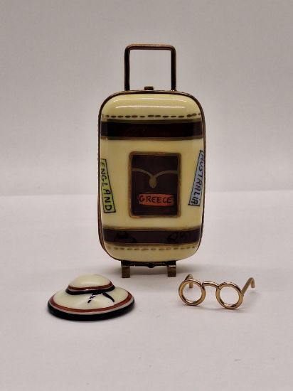 Picture of Limoges Carry on Suitcase with Hat and Sunglasses Box